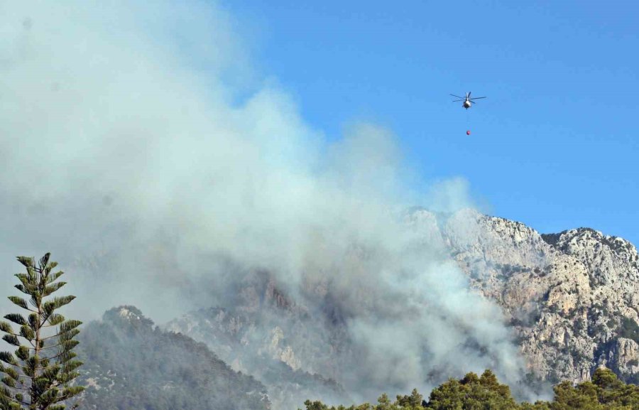 Kemer’de Orman Yangını 35’inci Saatinde Devam Ediyor