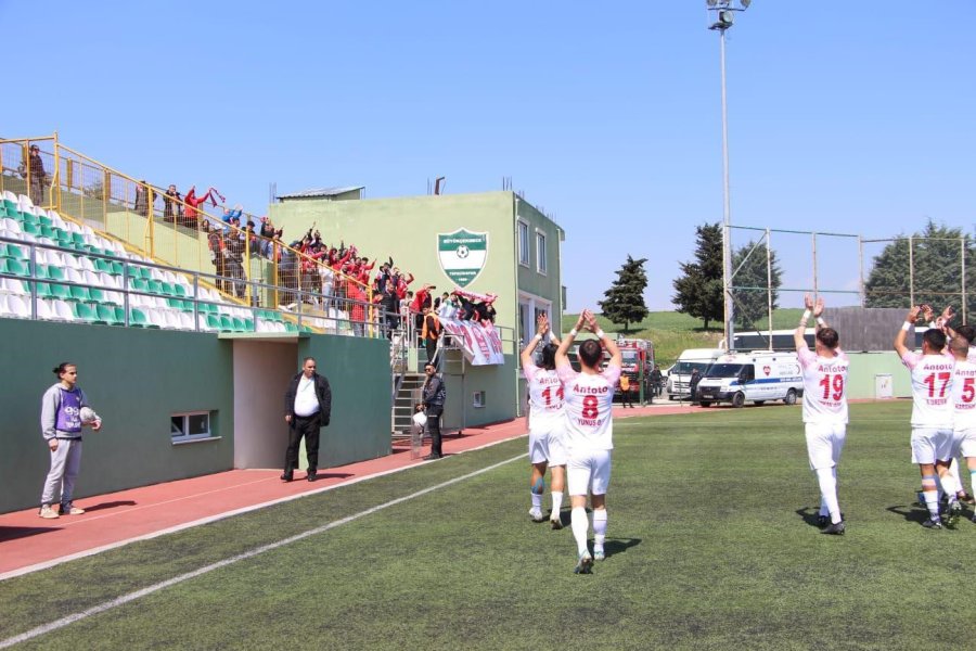 Kepezspor Bayrakları Caddeleri Süsleyecek