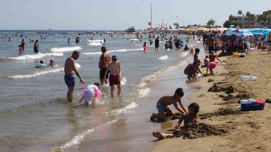 Akdeniz’in Gözbebeği Kızkalesi’nde Sıcaklar, Tatilci Sayısını Düşürdü