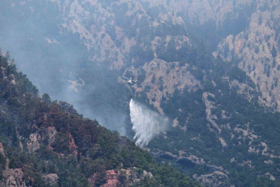 Antalya Kemer’deki Orman Yangını 4. Gününde Devam Ediyor