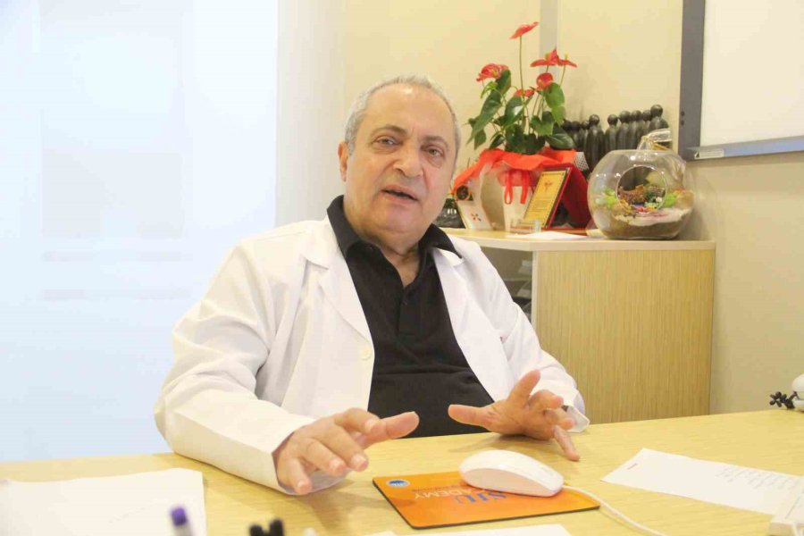 Prof. Dr. Erdal Kukul:" İdrar Kaçırma Utanılacak Bir Durum Değil"