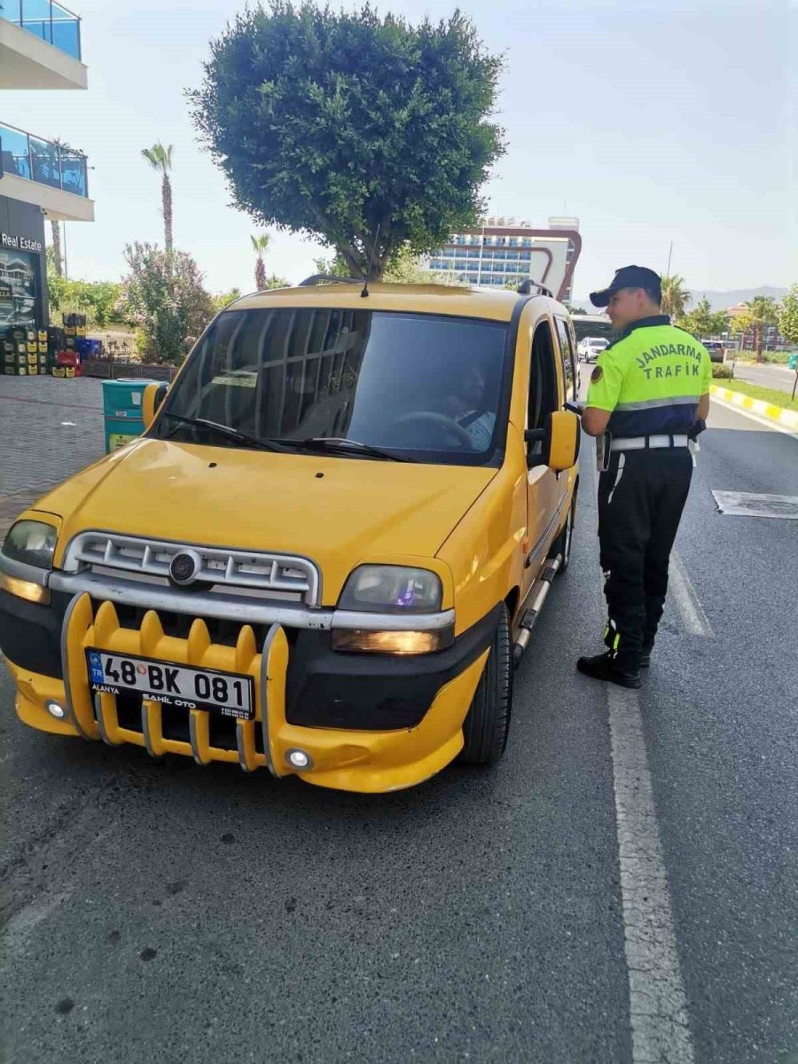 Alanya’da Ticari Taksilere Ceza Yağdı