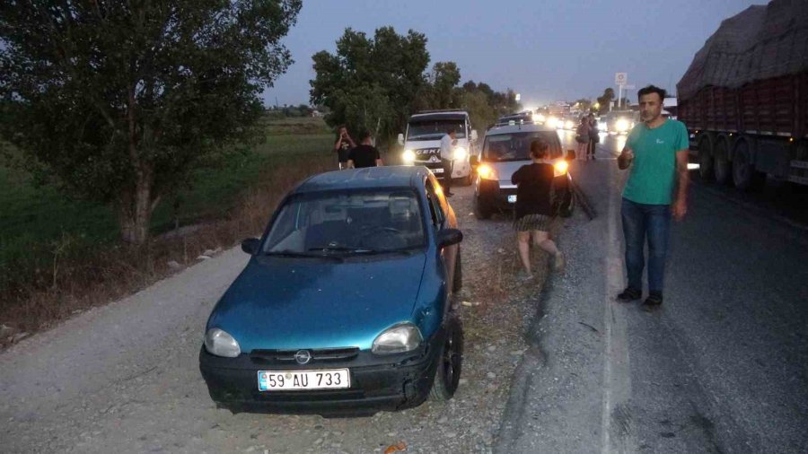 Yeşil Işık Yanınca Herkes İleri, Tır Geri Gitti: Sürücülerin Panik Anları Kameralara Yansıdı