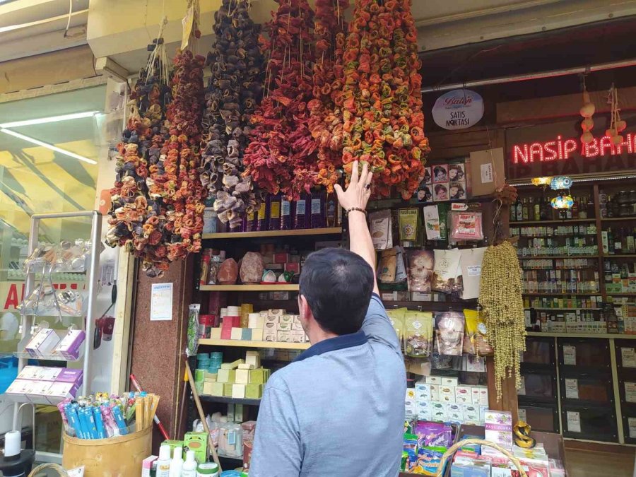 Eskişehir’de Hava Sıcakları Sebze Kurutma Sezonunu Başlattı