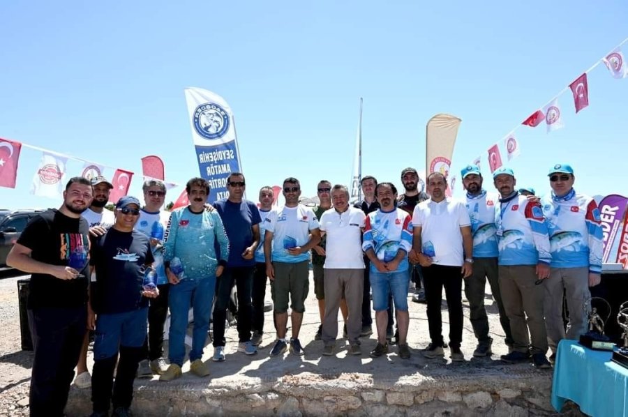 Esbalder Olta Balıkçılığı Festivalinde Birinci Oldu