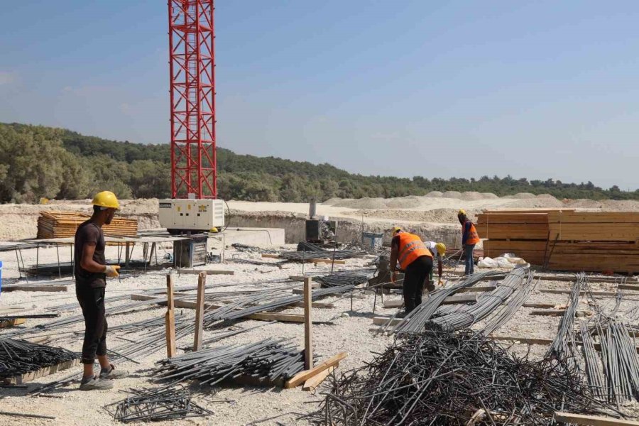 Mezitli Devlet Hastanesi İnşaatı Başladı