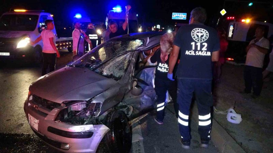 Alkollü Sürücü İngiliz Turistlere Dehşeti Yaşattı, Kazada Can Pazarı Yaşandı