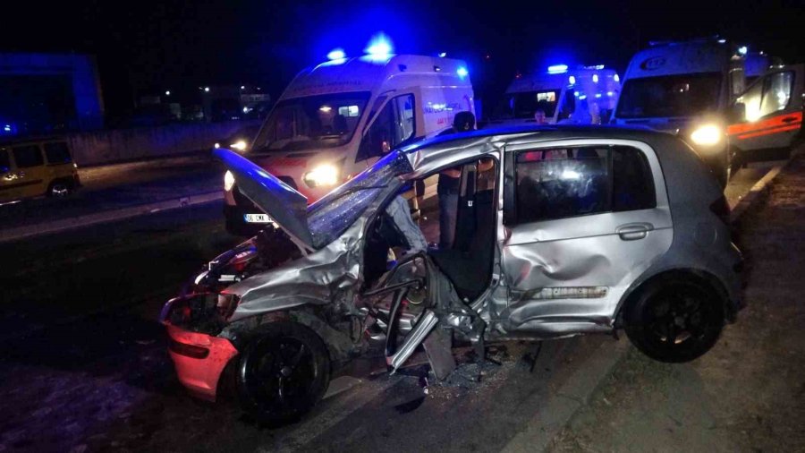 Alkollü Sürücü İngiliz Turistlere Dehşeti Yaşattı, Kazada Can Pazarı Yaşandı