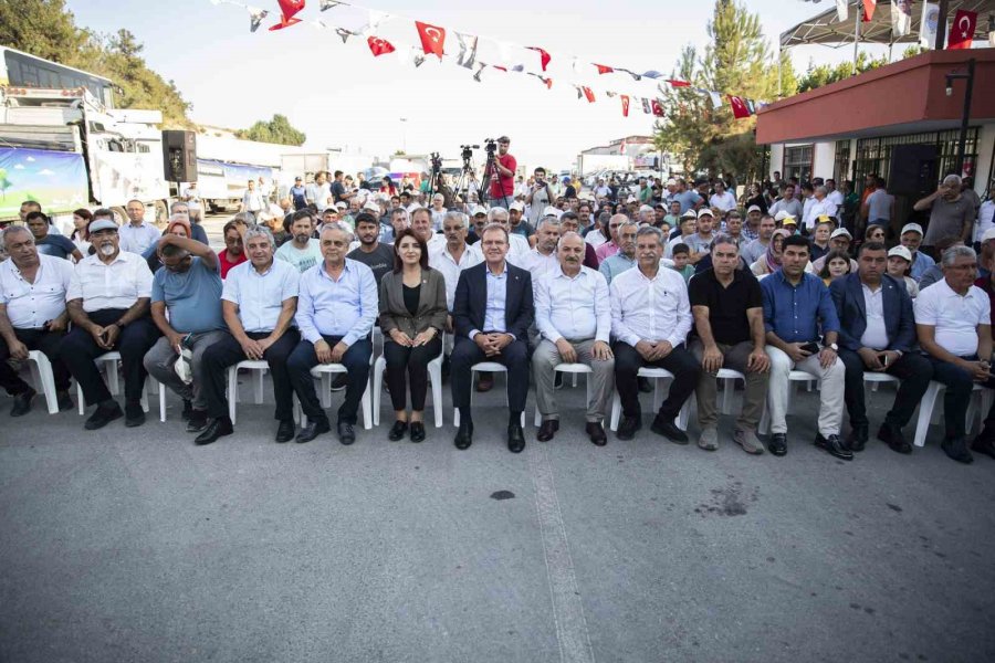 Mersin Büyükşehir Belediyesinden Üreticiye Tarımsal Destek