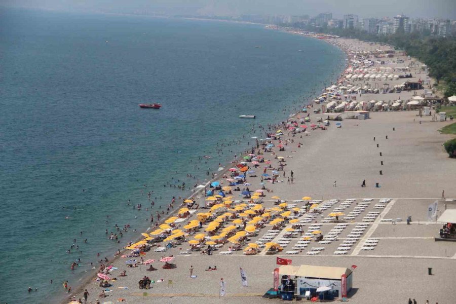 Antalya’da Nem Oranı Yüzde 76’ya Çıktı, Eyyamıbahur Bunalttı