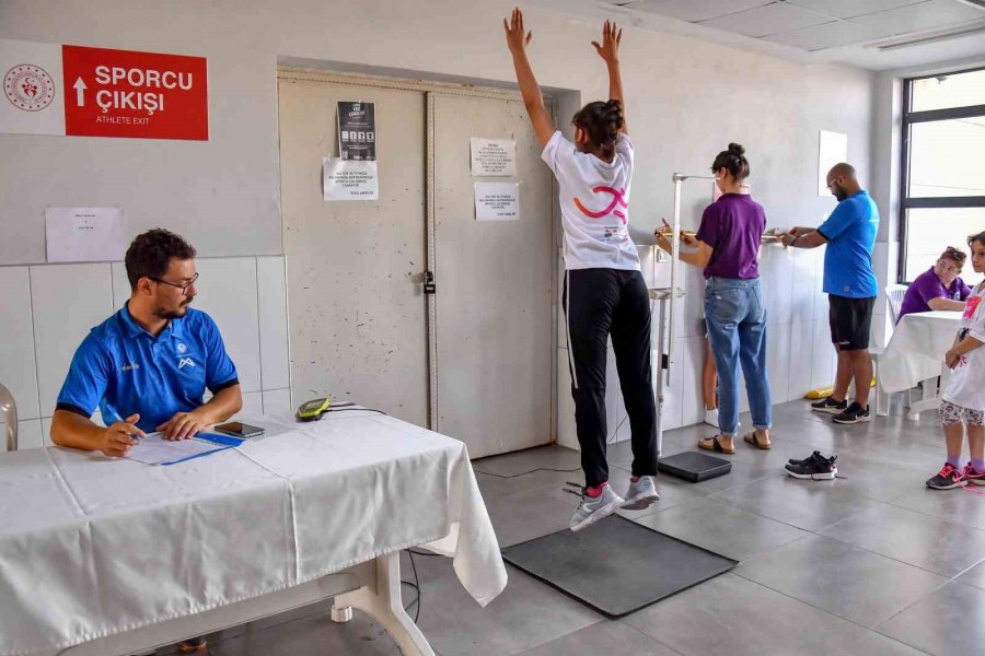 Kır Çiçekleri Projesi Yeni Sporcularını Seçiyor