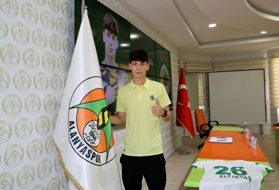 Alanyaspor, Eren Altıntaş’ı Kadrosuna Kattı