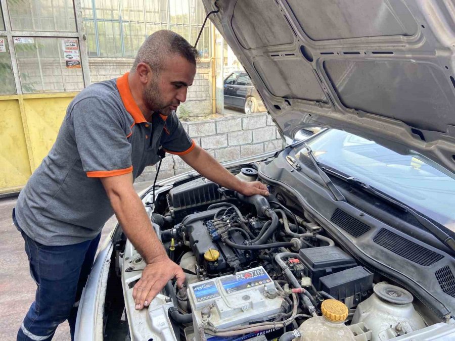 Kavurucu Sıcaklarda Uzmanlardan Araç Bakım Uyarısı