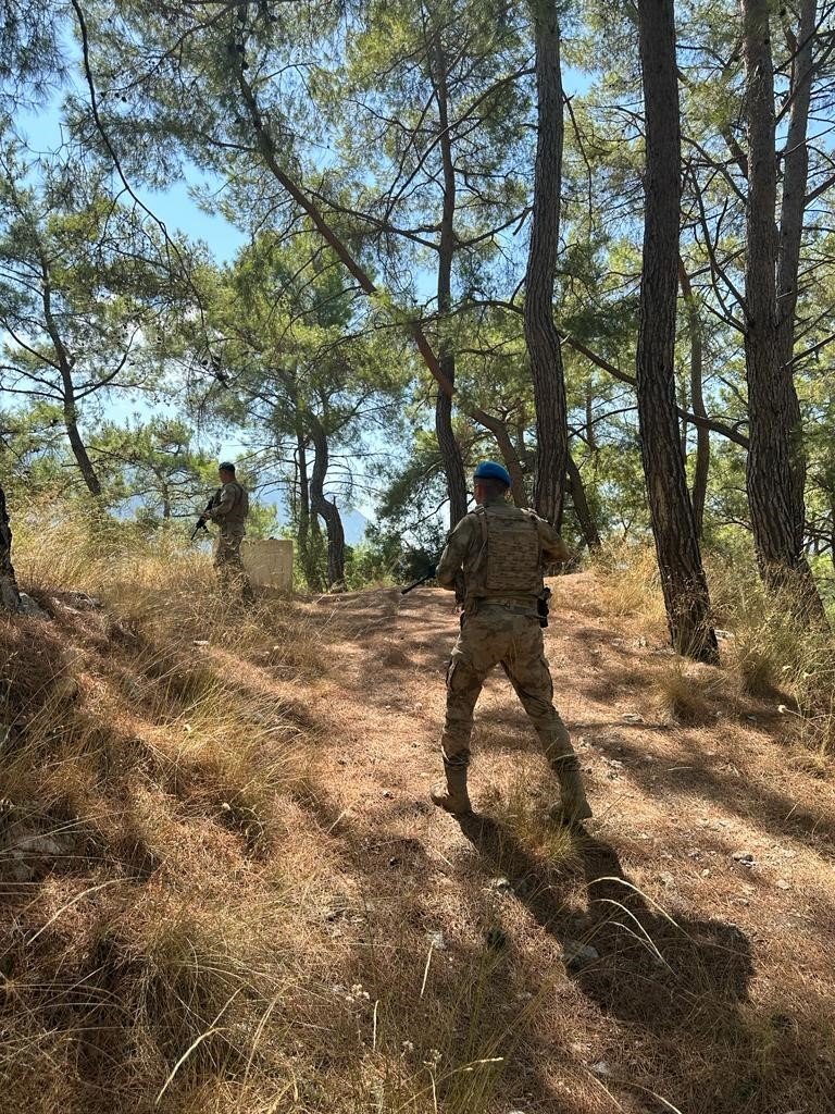 Antalya’da Ormanlık Alanlar Gyrocopter İle Havadan Denetlendi