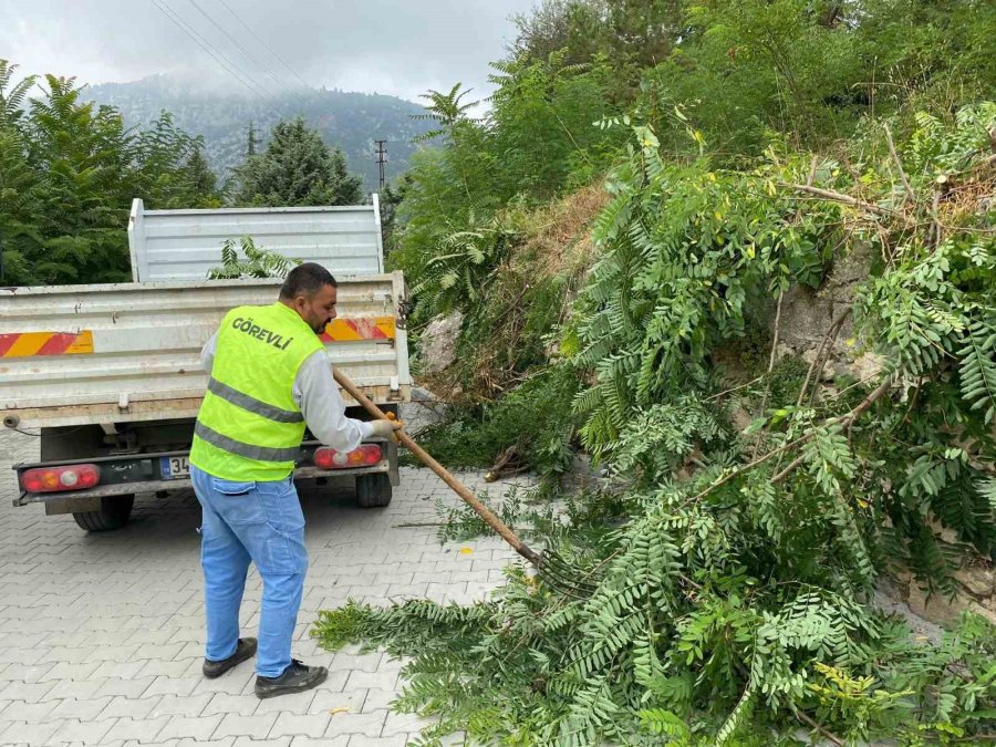 Toroslar Belediyesinin Yaylalarda Çevre Düzenleme Çalışmaları Sürüyor