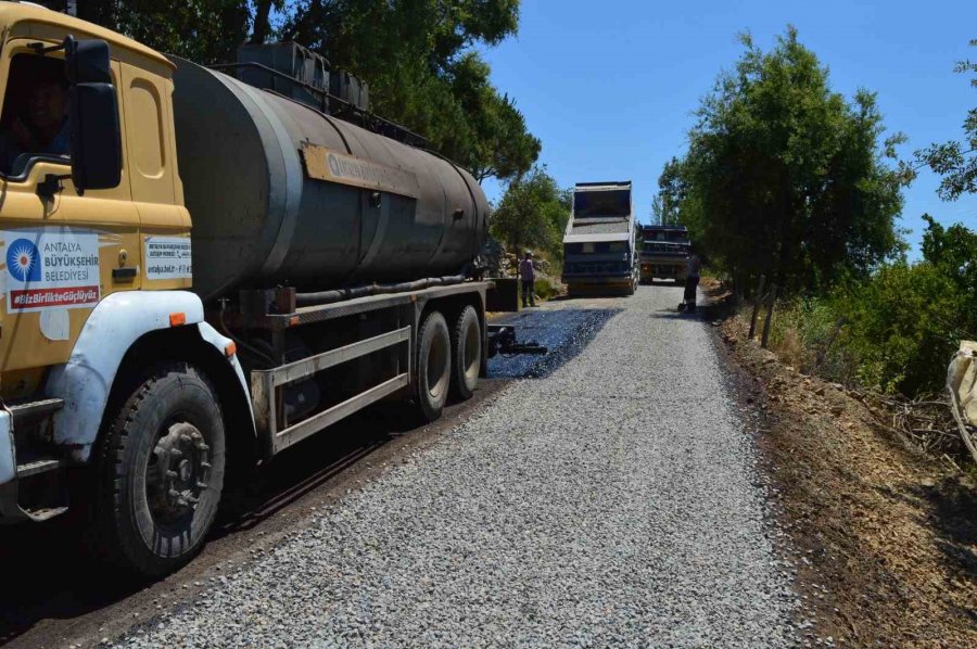 Büyükşehir’den Grup Yollarında Çalışma