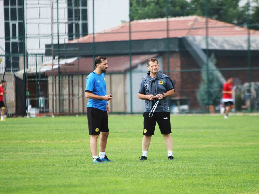 Eskişehirspor’da Tatil Bitti, Topbaşı Zamanı