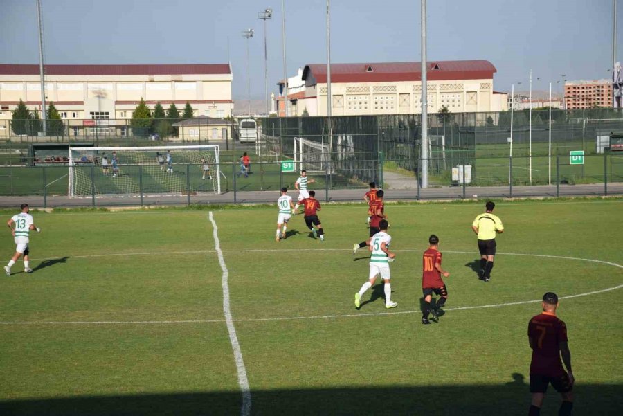 Anadolu Üniversitesi Spor Kulübü Hazıklık Karşılaşmasından Mağlup Ayrıldı