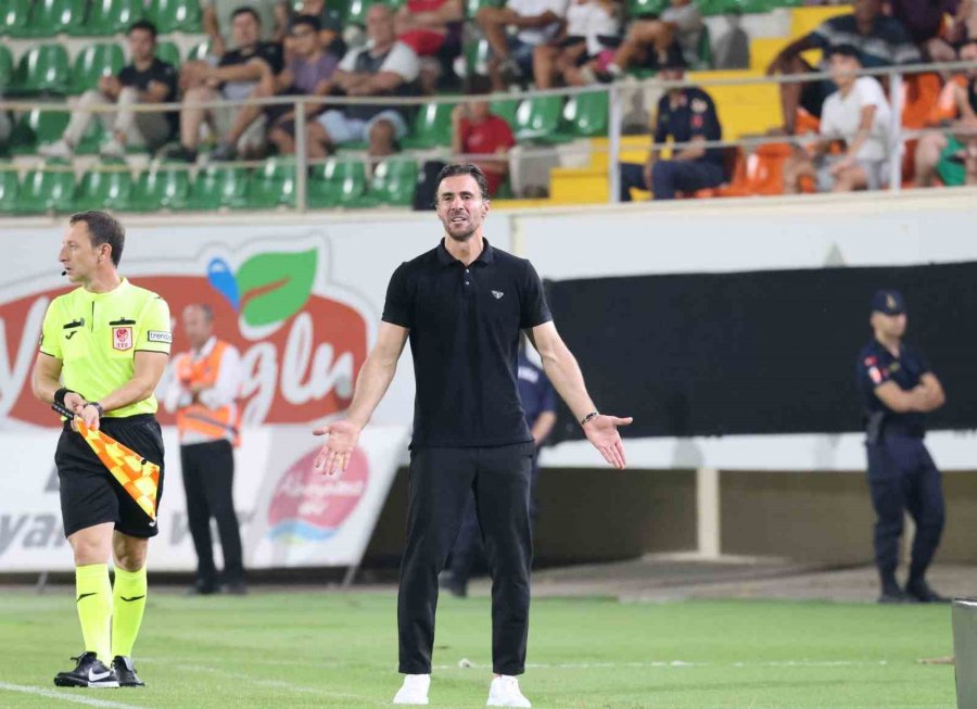 Trendyol Süper Lig: Alanyaspor: 2 - Başakşehir: 0 (maç Sonucu)