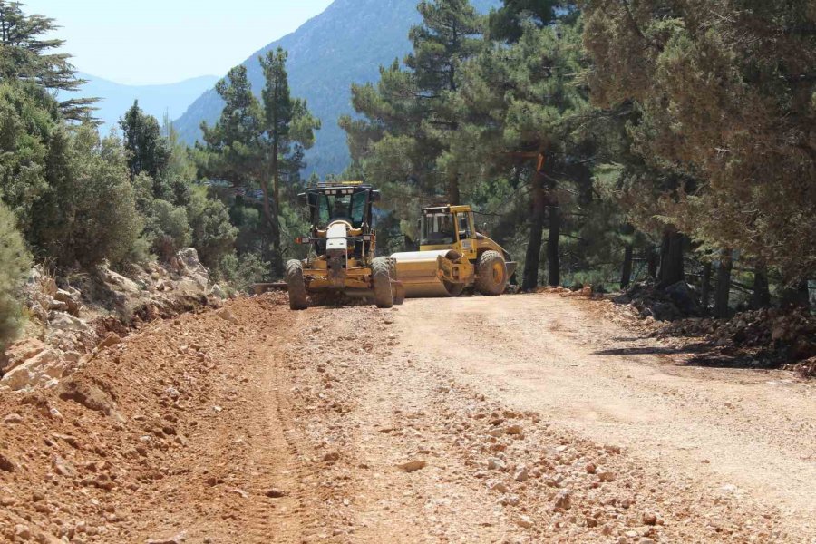 Büyükşehir’den Yayla Yollarında Seferberlik