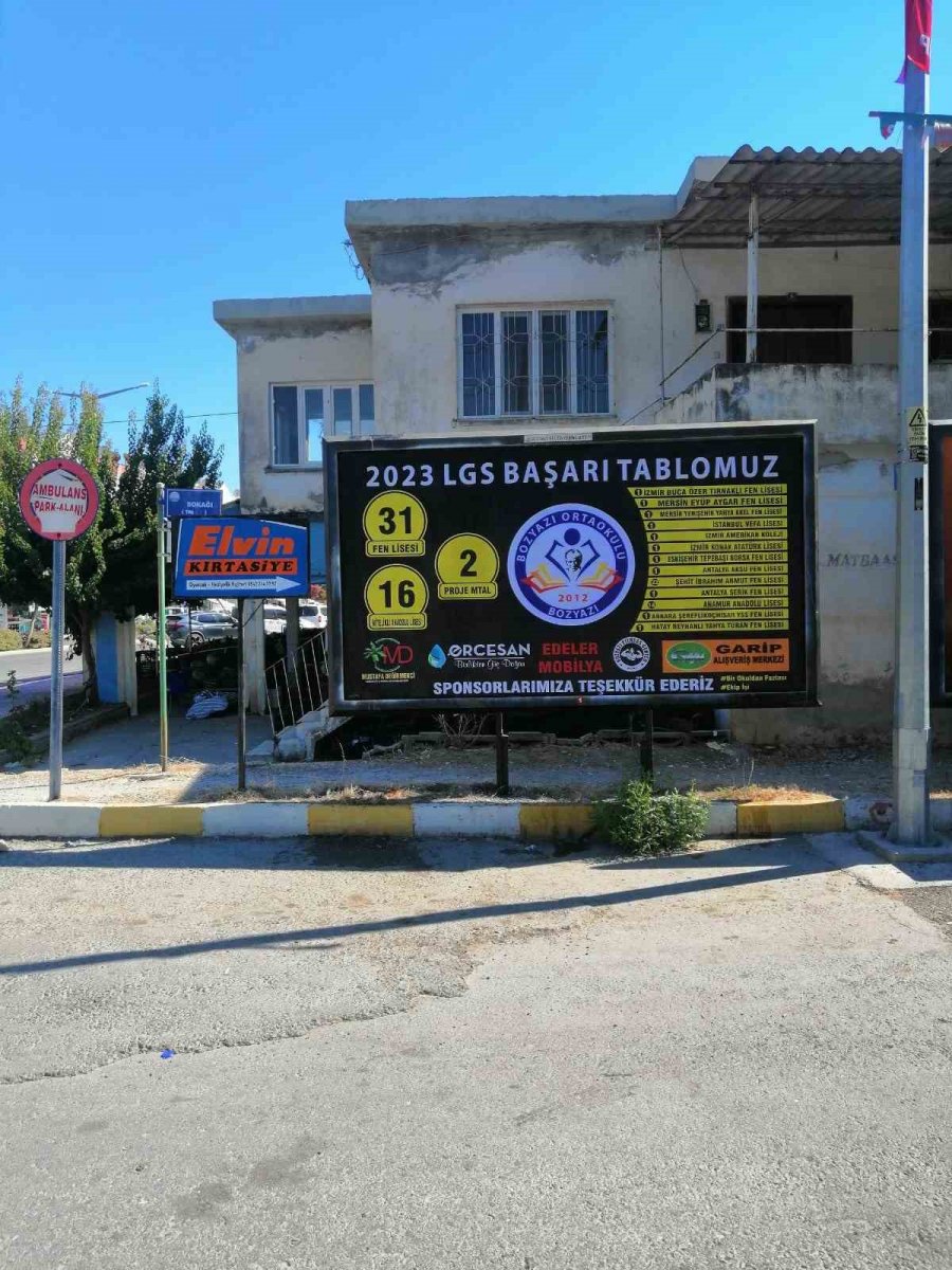 Bozyazı’da Lgs’de Başarılı Olan Öğrenciler Ödüllendirildi