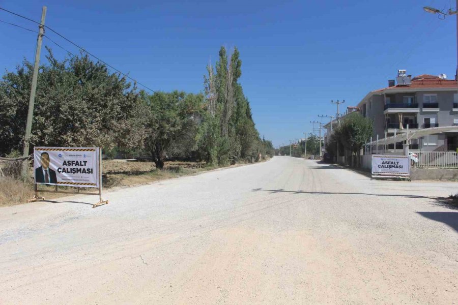 10 Bin Metre Kanalizasyon İmalatının Ardından Asfaltlama Çalışmalarına Başladı