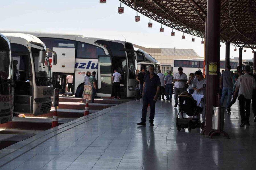 Yaz Sezonunda Eskişehir Otogarında Beklenen Yoğunluk Oluşmadı