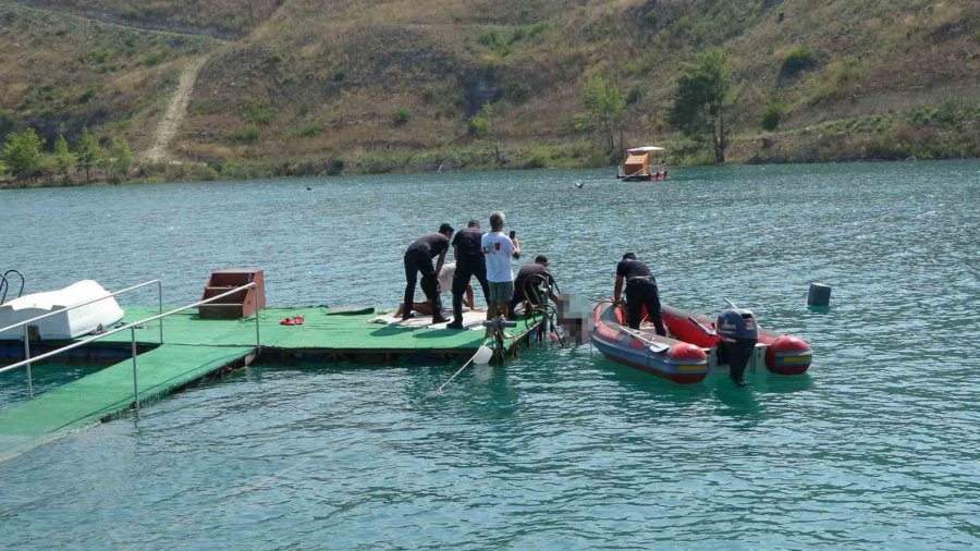 İngiliz Turist Yüzmek İçin Girdiği Irmakta Çevredekilerin Gözü Önünde Can Verdi