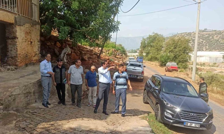 Kaymakam Topsakaloğlu, Mahallelinin Sorun Ve Taleplerini Dinledi