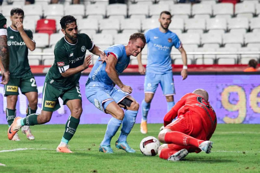 Trendyol Süper Lig: Antalyaspor: 0 - Konyaspor: 0 (ilk Yarı)