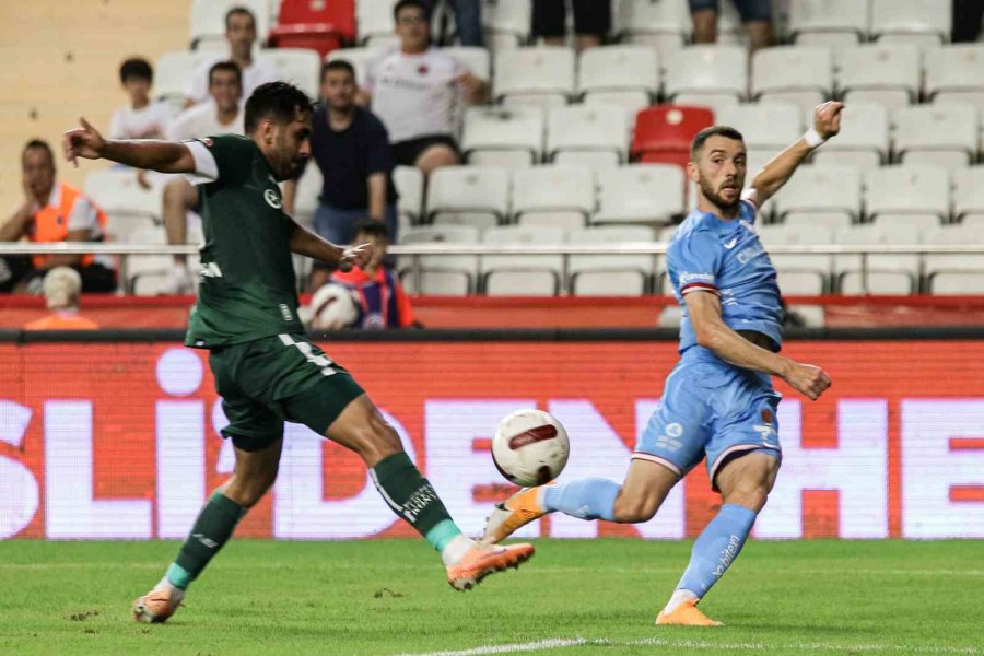 Trendyol Süper Lig: Antalyaspor: 0 - Konyaspor: 0 (ilk Yarı)