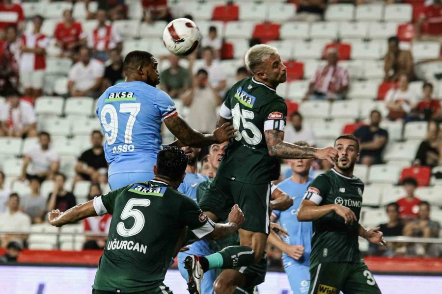 Trendyol Süper Lig: Antalyaspor: 0 - Konyaspor: 0 (ilk Yarı)