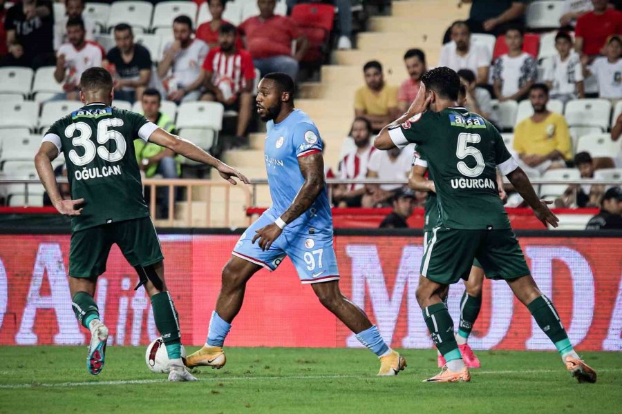 Trendyol Süper Lig: Antalyaspor: 0 - Konyaspor: 0 (ilk Yarı)