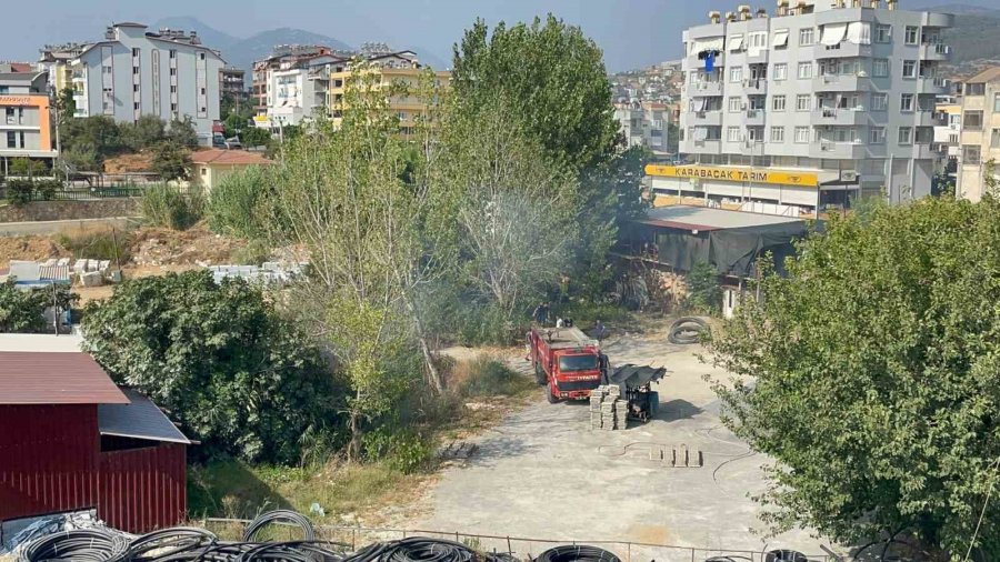 Yakılan Atıklar Yangın Çıkardı