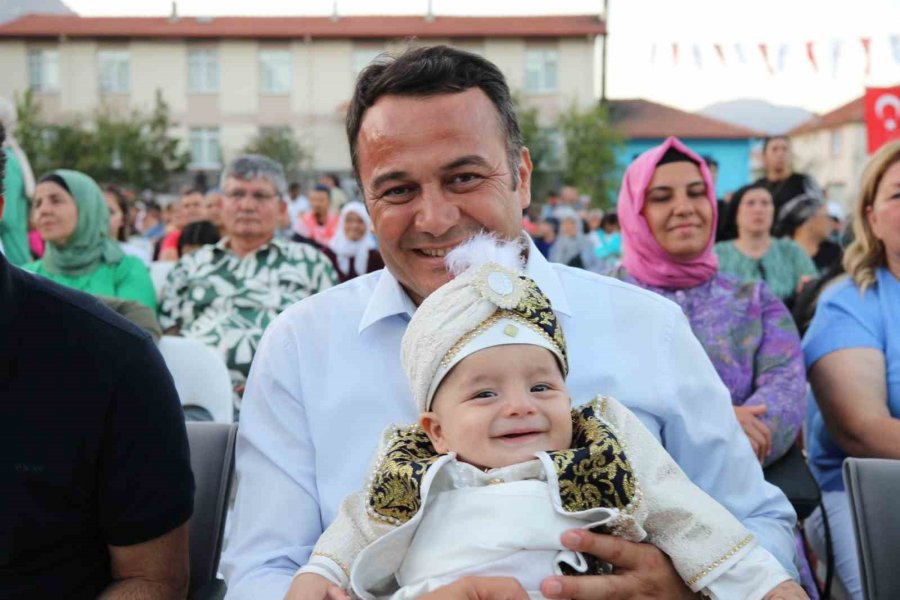 Kaş Gömbe Yaylasında Geleneksel Sünnet Şöleni Yapıldı