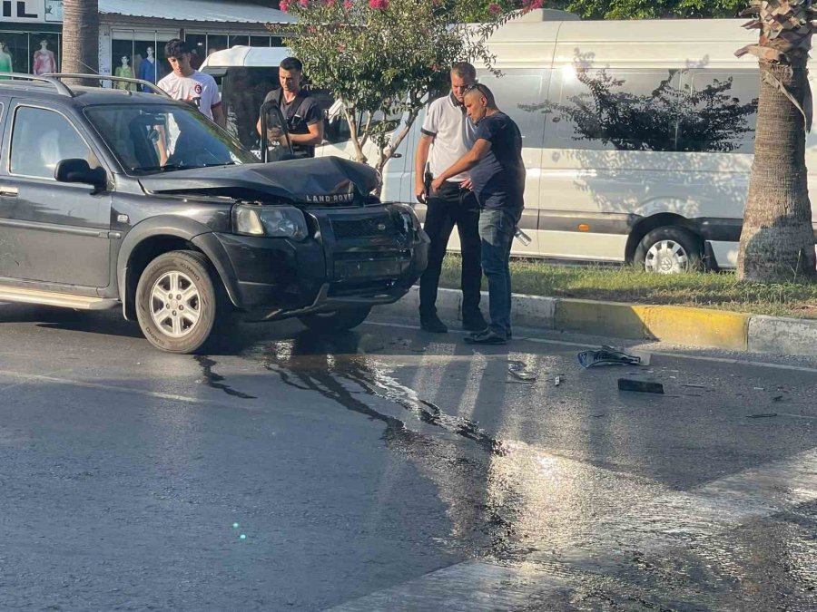 Yayaya Yol Verdi, Kazaya Karıştı