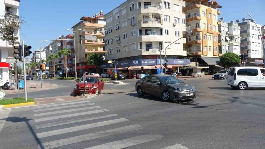 Antalya’da ‘tansiyon’ Yükselten Kaza