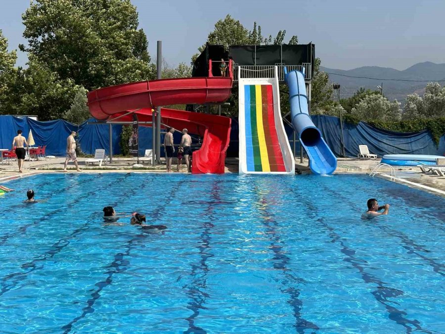 Türkiye’nin En Sıcak Yerinde Havuz Keyfi