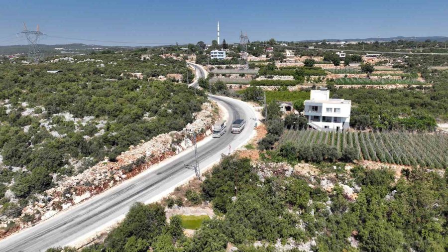 Mersin’de Kırsal Mahallelerin Yol Sorunu Çözülüyor