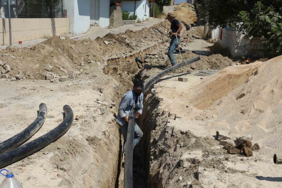 Serik’te 2 Mahallenin İçme Suyu Hattı Yenilendi