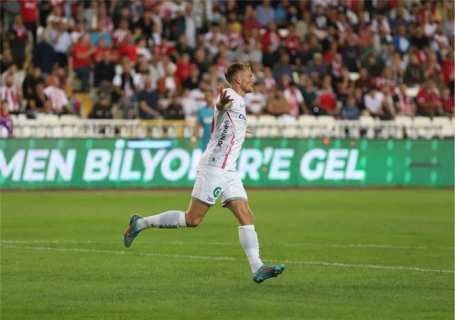 Antalyaspor Attığı 2 Golle, 2 Puan Aldı