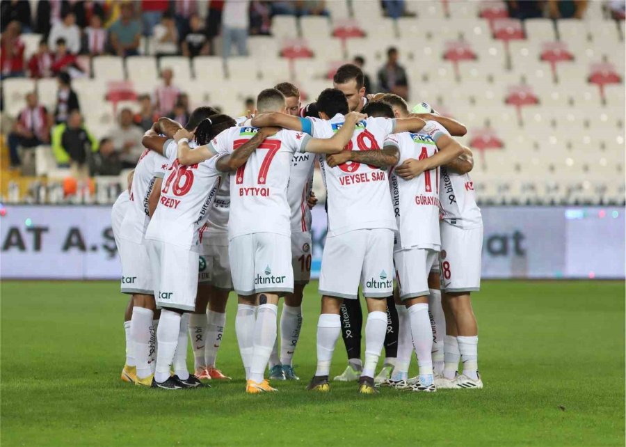 Antalyaspor Attığı 2 Golle, 2 Puan Aldı