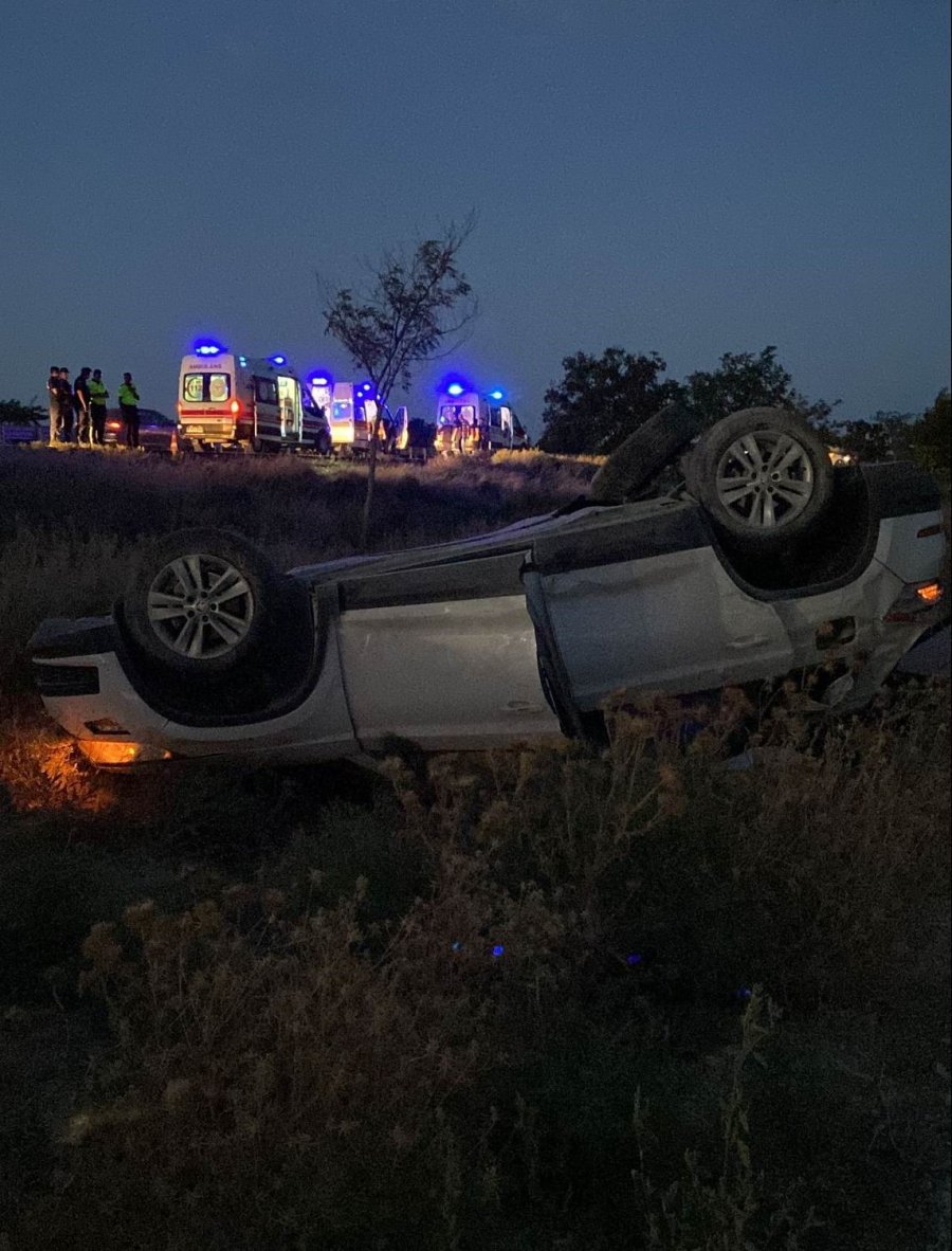 Konya’da 2 Otomobil Çarpıştı: 8 Yaralı