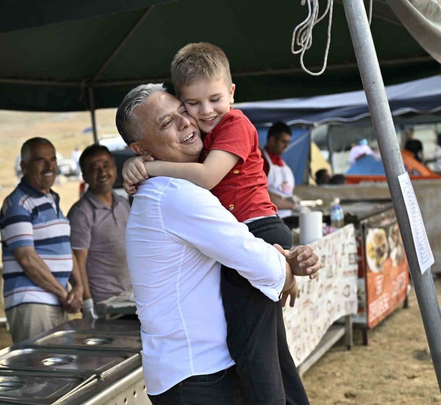 Başkan Uysal, Gevne Yayla Şenliklerine Katıldı