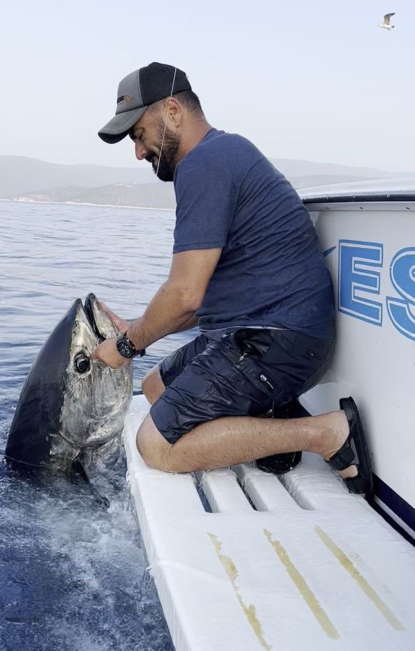 80 Kilogramlık Mavi Orkinosa Hayat Öpücüğü