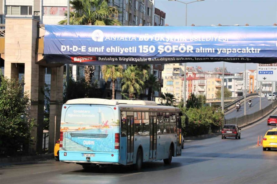 Antalya’da 24 Bin Tl Maaşla Şoför Bulunamadı, Günlük 800 Tl Peşin Ödeme Usulüne Geçildi