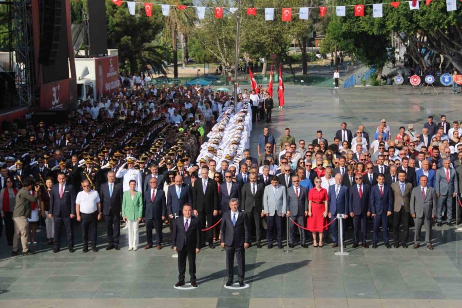 Antalya’da 30 Ağustos Zafer Bayramı Coşkusu