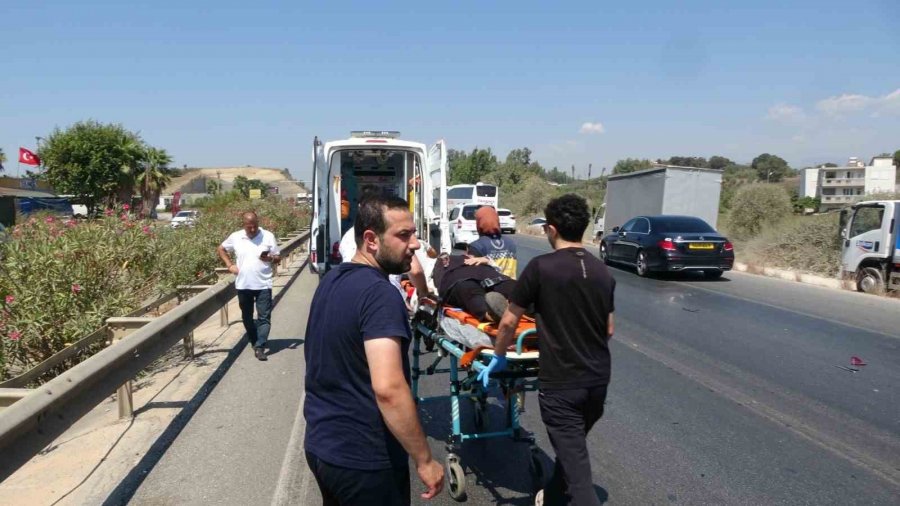 Tur Minibüsünün Sebep Olduğu Kaza ‘zavadanak Bekir’i İsyan Ettirdi