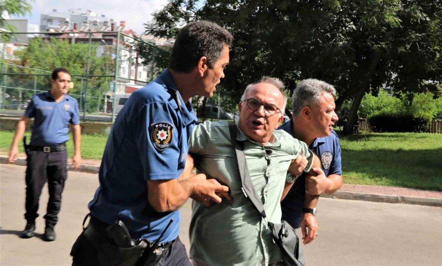 Antalya’da Yıkım Kararı Verilen 26 Yıllık Sitede Mühür Arbedesi: 6 Gözaltı