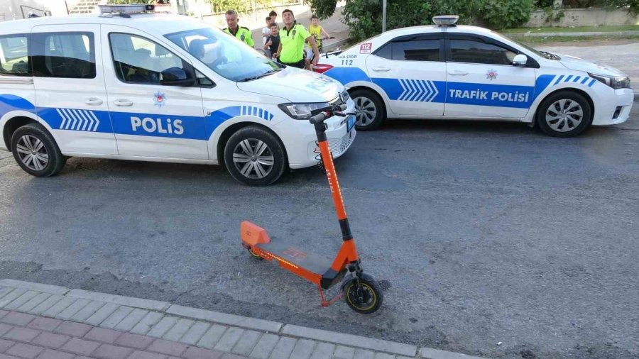 Scooter İle Motosiklet Çarpıştı